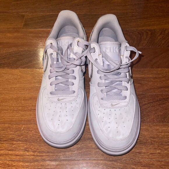 Nike Air Force 1 Low Luxe Providence Purple - Picture 3 of 8